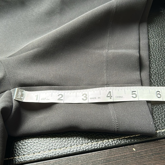 Lululemon Noir Short 5.5 inch Black High Waist Tie Flowy Travel Wrinkle Free 6 - Picture 13 of 13